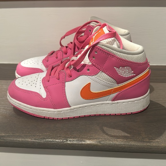 Dunkin' Air Jordans - Picture 3 of 4